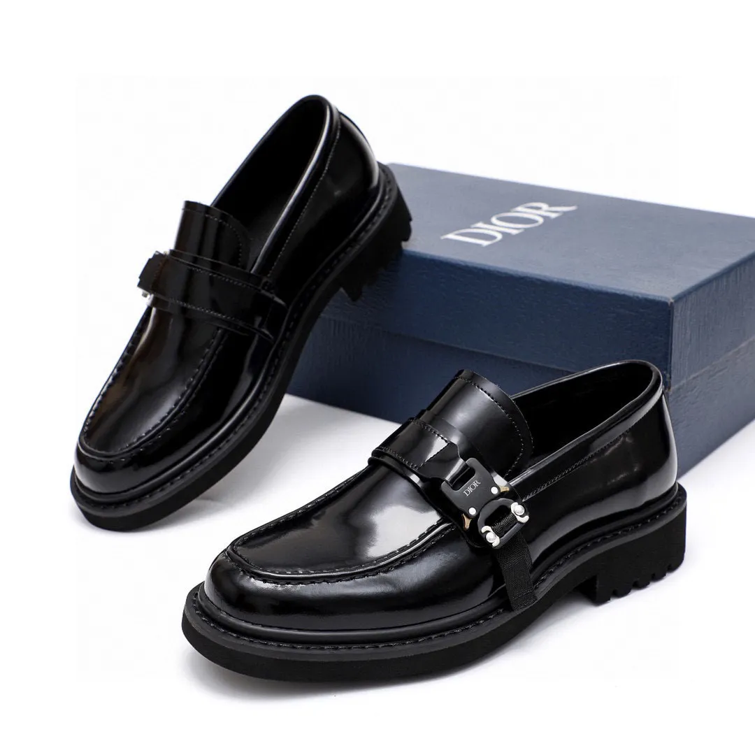 Men's shoes 💰700 💐《Dior》Dior 🇮🇹🇮🇹 counter synchronization Top purchasing agent 🔍🔍Men 2⃣️0⃣️2⃣️4⃣️Business leather shoes Original open-edge beads imported from Italy, fully imported cowhide leather lining, sole: original T men's shoes 💰U outsole, exclusive movable molded sole, super comfortable, original factory follow-up goods, 🔍🔍high quality, can be entered and exited the counter at will, welcome to compare, regular code 39-44 (38.45🉑️customized)